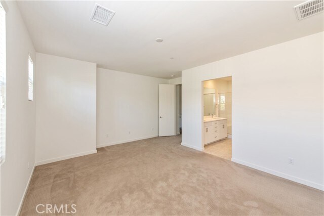 Building Photo - 126 Finch