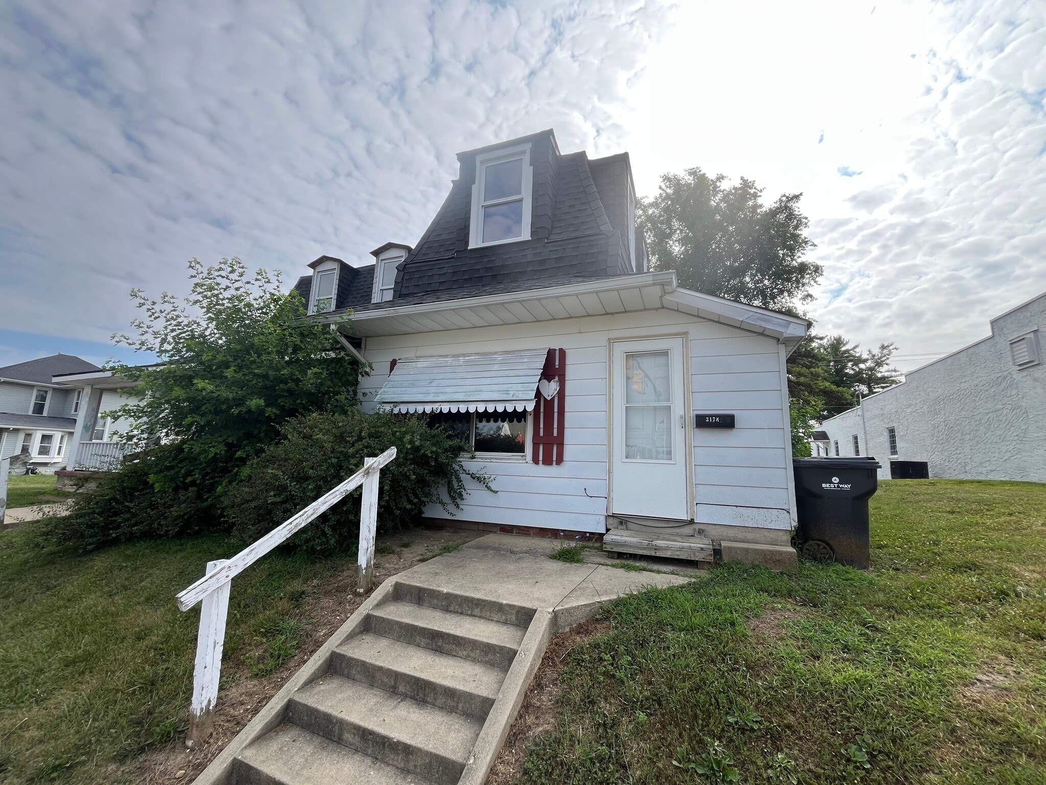 Building Photo - 317 1/2 N Harrison St