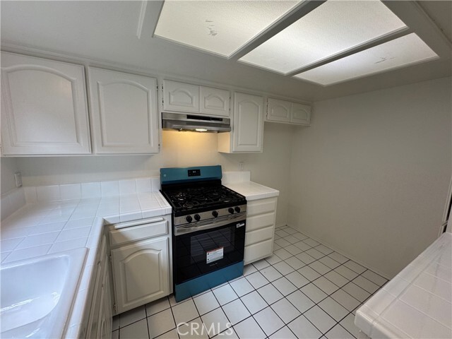 Building Photo - 524 S Catalina Ave