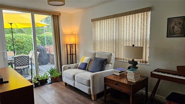 Building Photo - 1256 NW 110th Ave