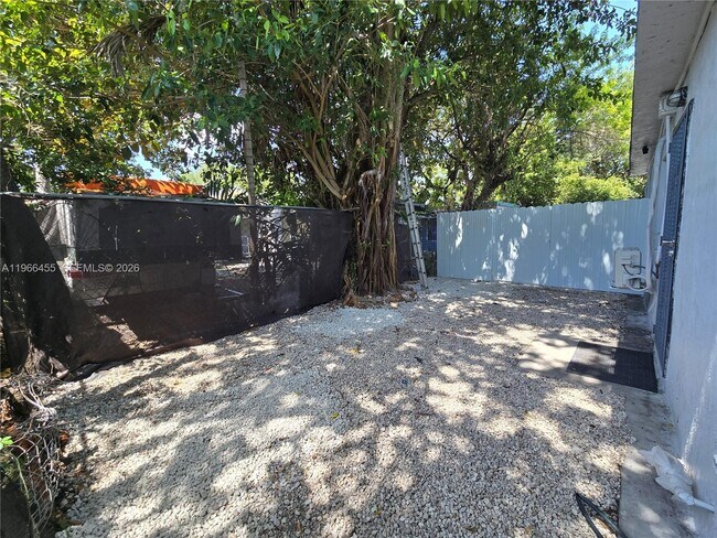 Building Photo - 1230 NW 70th St