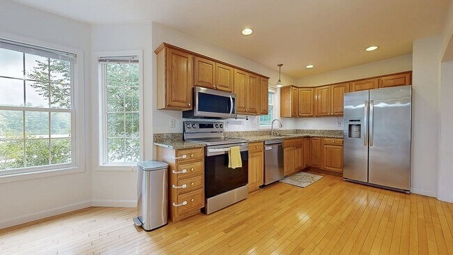 Building Photo - 142 Olean St