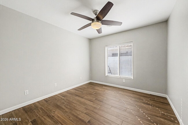 Building Photo - 1321 N Malibu Ln