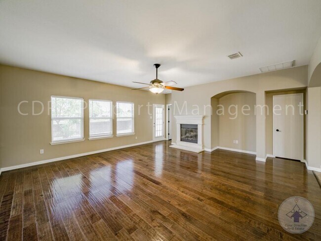 Building Photo - 4016 Summerhill Ln