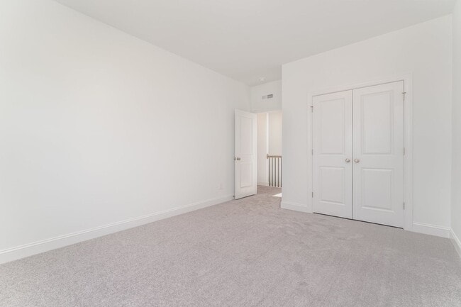 Building Photo - Newly Built 5 Bedroom Home in Knightdale!