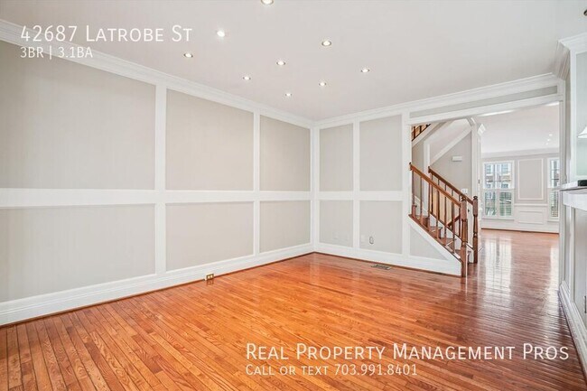 Building Photo - 42687 Latrobe St