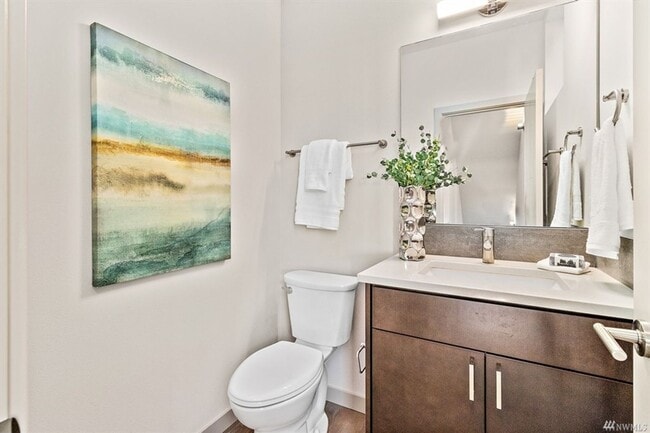 Building Photo - 3bd/2.25ba Seattle Townhome