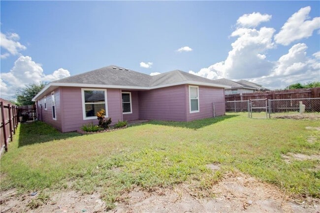 Building Photo - 13 Sandpiper Ave