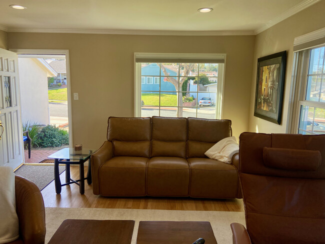 Living room - 21806 Redbeam Ave