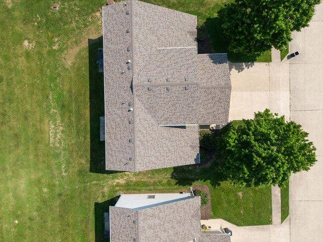 Building Photo - 3515-3517 Prescott Dr.