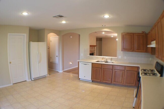 Building Photo - 12321 Kilmartin Ln