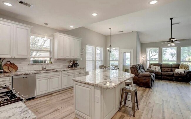 Building Photo - 26214 Christen Canyon Ln