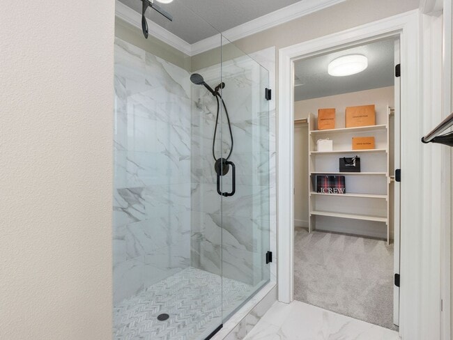 Building Photo - Beautiful & Bright Newer Home with Luxurio...