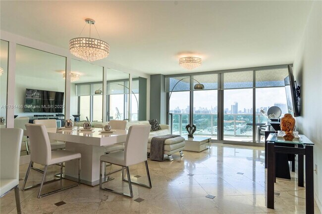 Building Photo - 1455 Ocean Dr