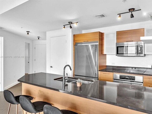 Building Photo - 3301 NE 1st Ave