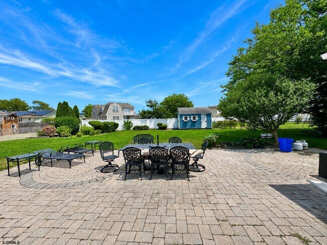 Building Photo - 4514 Harbor Beach Blvd
