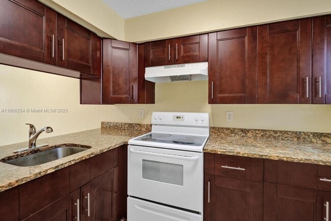 Building Photo - 1101 Prospect Rd