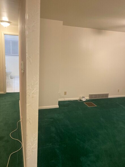 Living Room/Hallway - 615 E 250 N