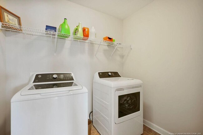 Building Photo - 34 Coswell Ct