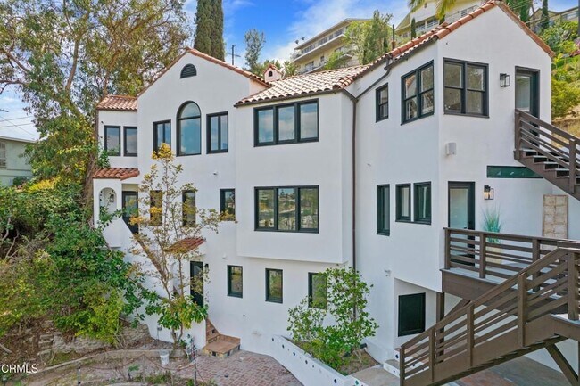 Building Photo - 4480 Sunnycrest Dr
