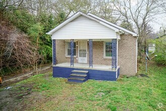 Building Photo - Beautiful Home!