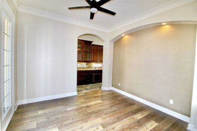 Building Photo - 24115 Via Privato Dr