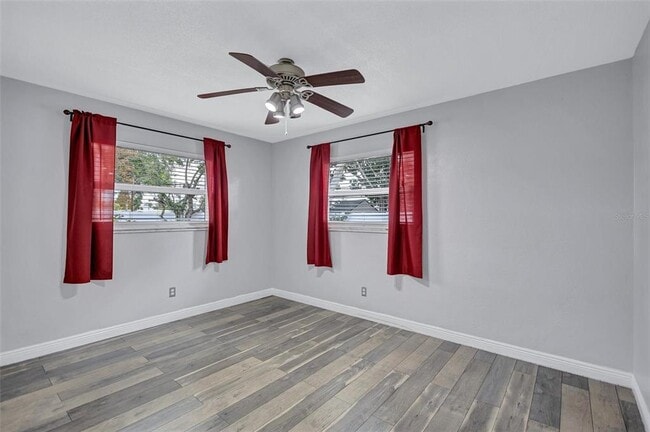 Building Photo - 2544 Burnice Dr