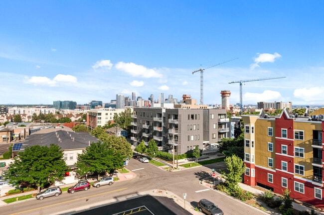 Building Photo - 2729 W 28th Ave