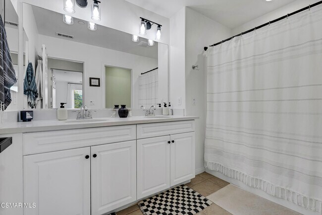 Building Photo - 4707 Beachwood Ct
