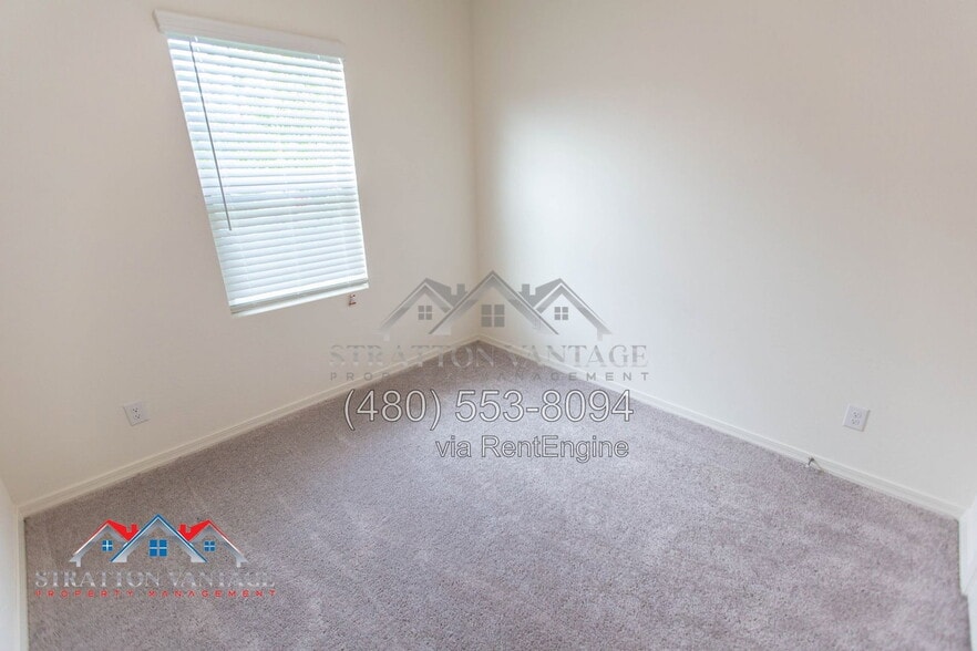 Building Photo - 13241 E Sunflower Ln