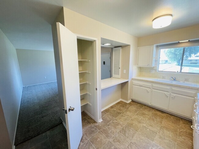 Building Photo - 27127 Sun City Blvd
