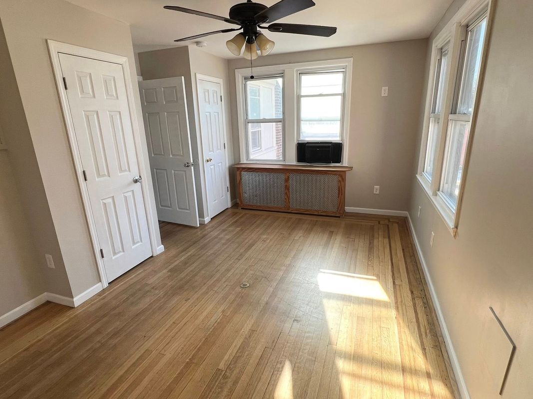 Building Photo - 738 S Seventh St