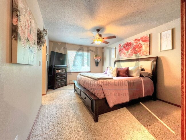 Building Photo - Open Concept Liberty Lake Home