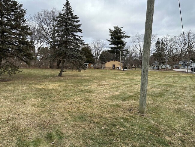 Building Photo - MGAM-MI-Andersonville Rd