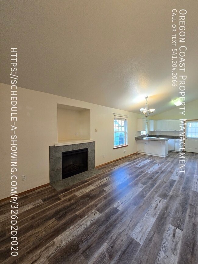 Building Photo - 135 S Quadrant St