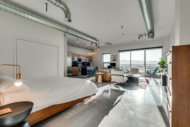 Building Photo - Newport Lofts 1502