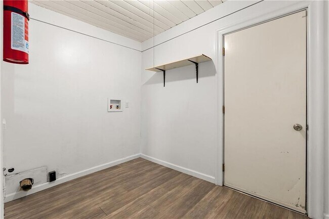 Building Photo - 3980 Burma Rd