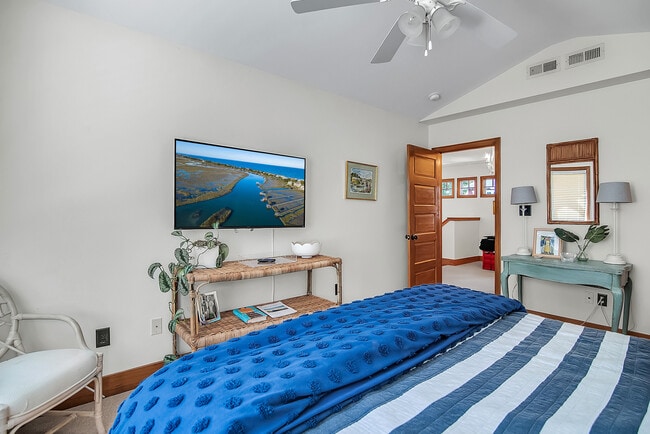 Building Photo - 203 Da Gullah Way