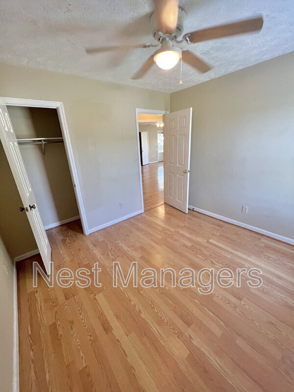 Building Photo - 1703 Winnabow Dr