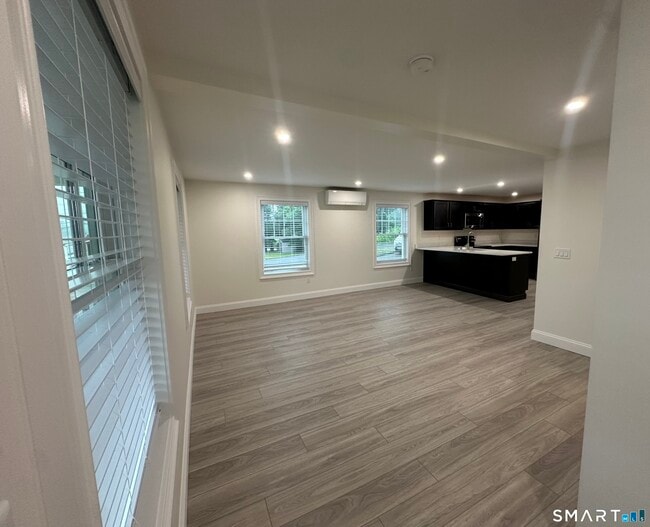 Building Photo - 309 Flanders Rd