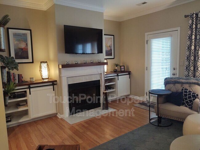 Building Photo - 3043 Uxbridge Woods Ct