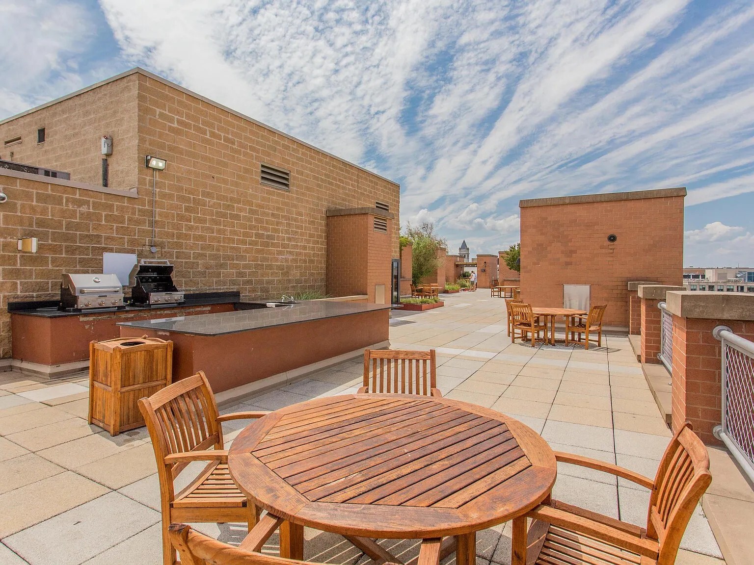 Building Photo - 631 D St NW