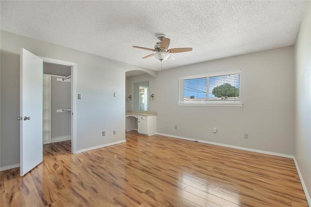 Building Photo - 5817 Sandhurst Ln