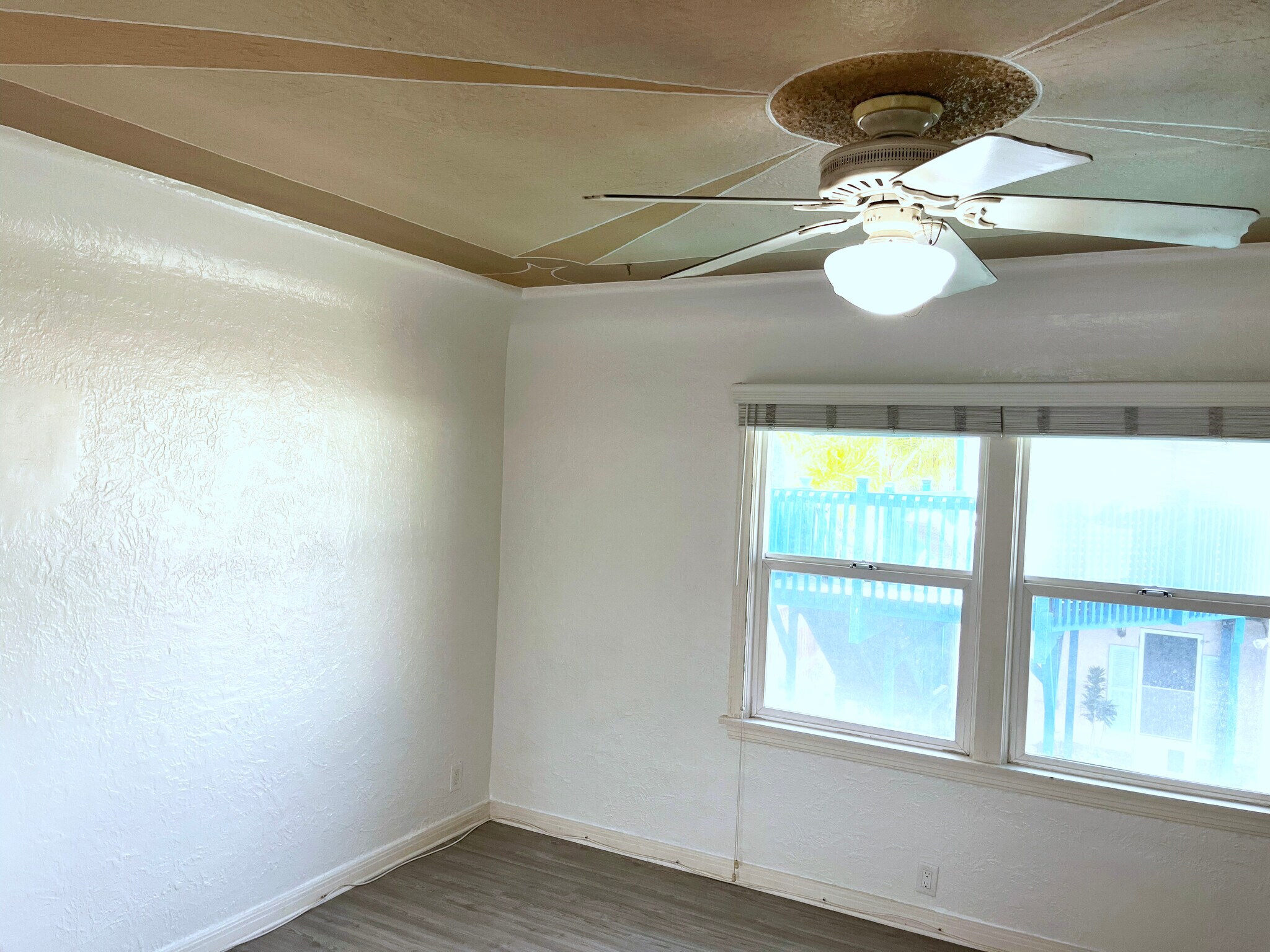 Living Room - 666 Quincy Ave