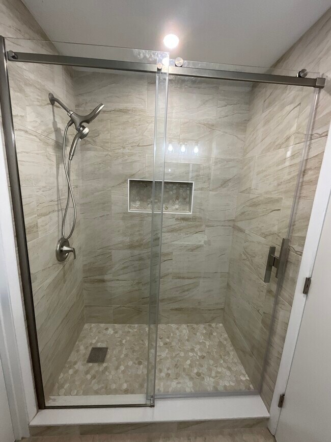 Building Photo - Great Home