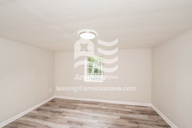 Building Photo - 2917 20th St N