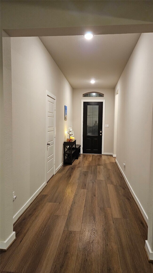 Building Photo - 18218 Bluebird Br Ln
