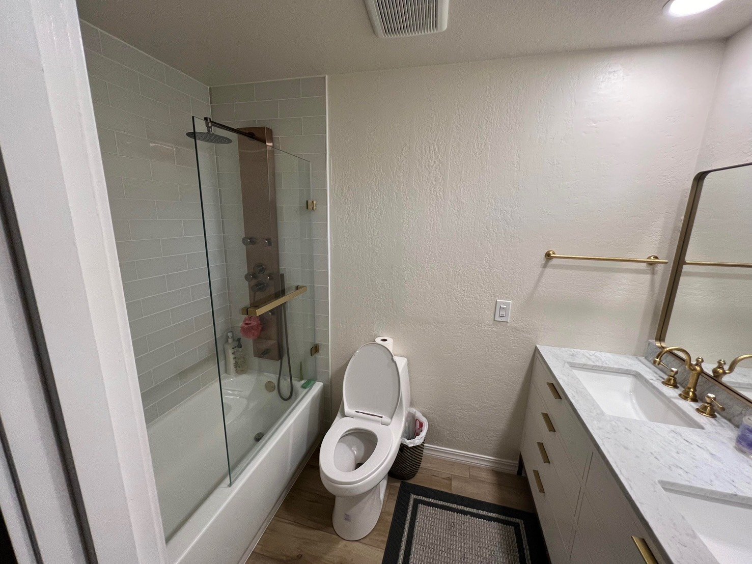 Building Photo - 13418 NE 136th Pl