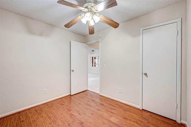 Building Photo - 3507 Cabin Pl