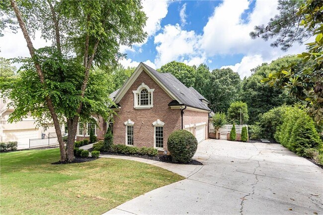 Building Photo - 9360 Nesbit Lakes Dr